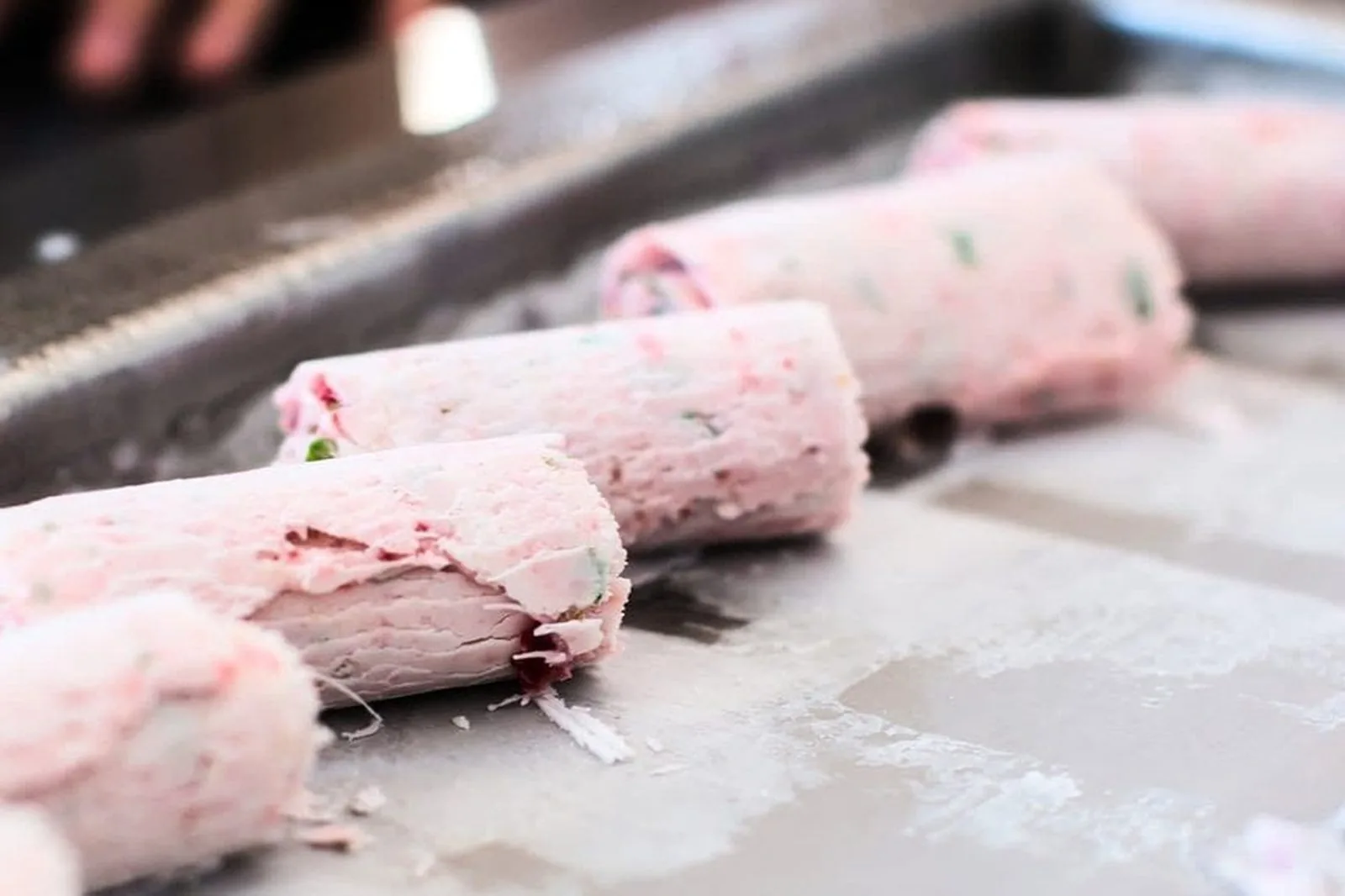 Thai-style rolled ice cream